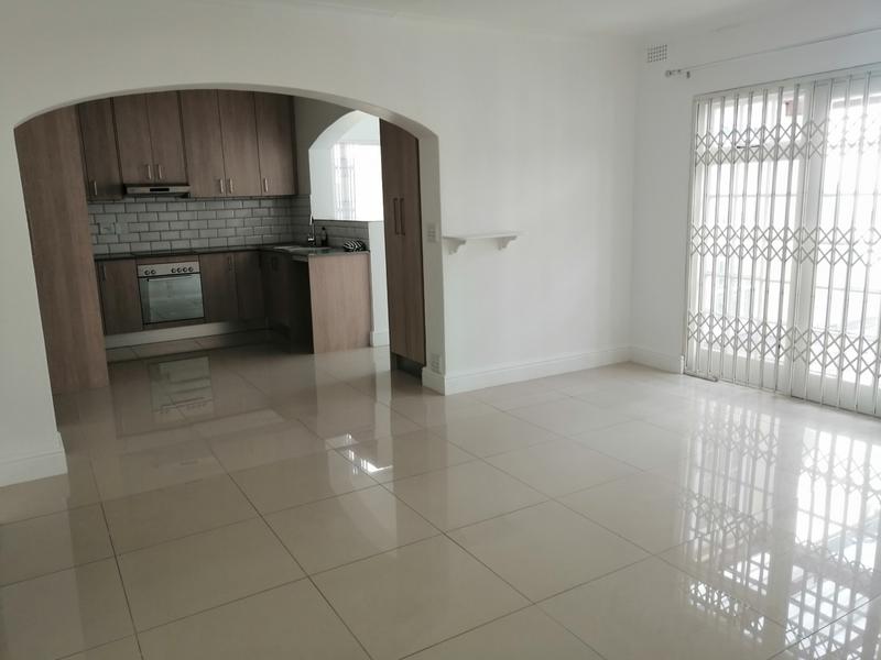 To Let 3 Bedroom Property for Rent in Claremont Western Cape